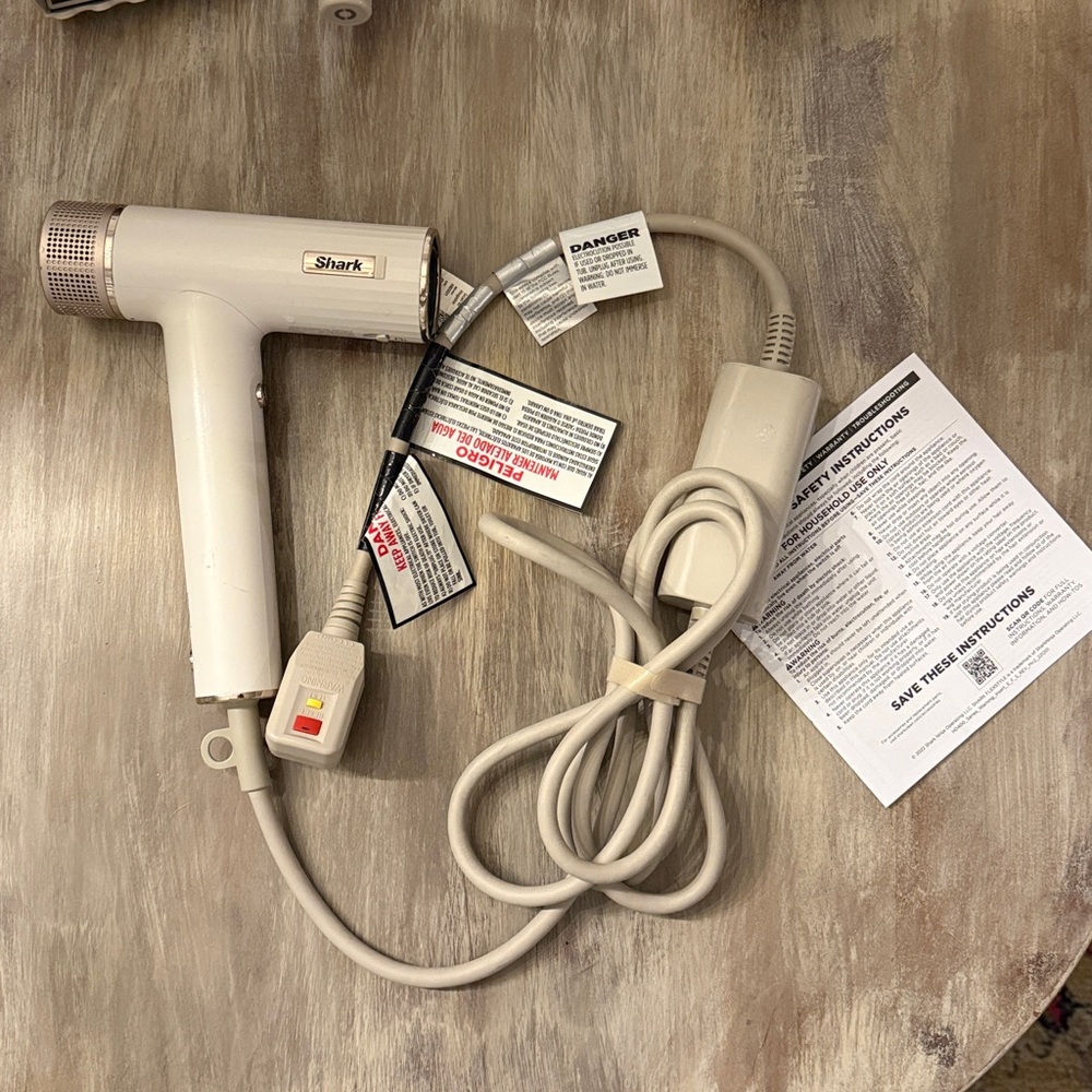 Shark SpeedStyle PRO Hair Dryer- VERY gently used
